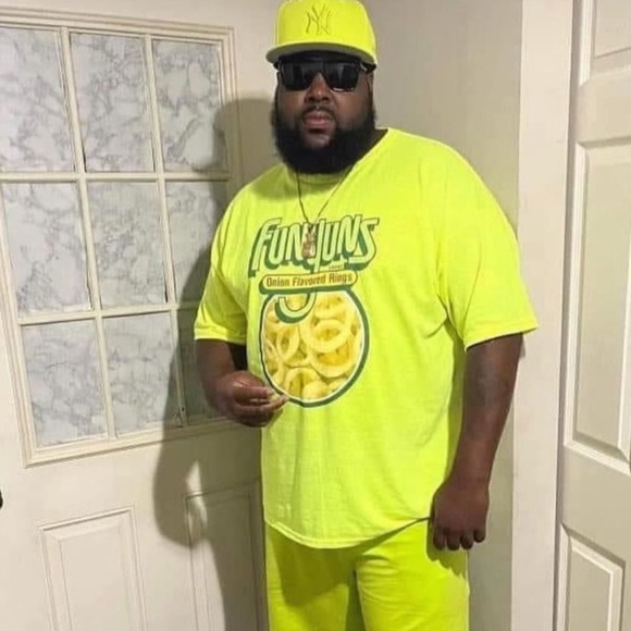 Meet your Posher, Josi - Picture 1 of 1